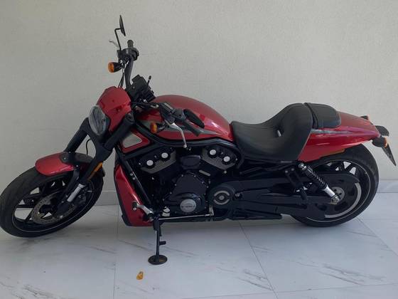 HARLEY-DAVIDSON NIGHT ROD SPECIAL 